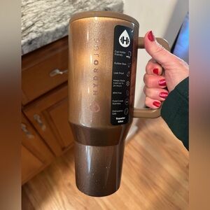 Hydrojug Bliss 40 Oz Traveler Cateye Collection Ready To Mail